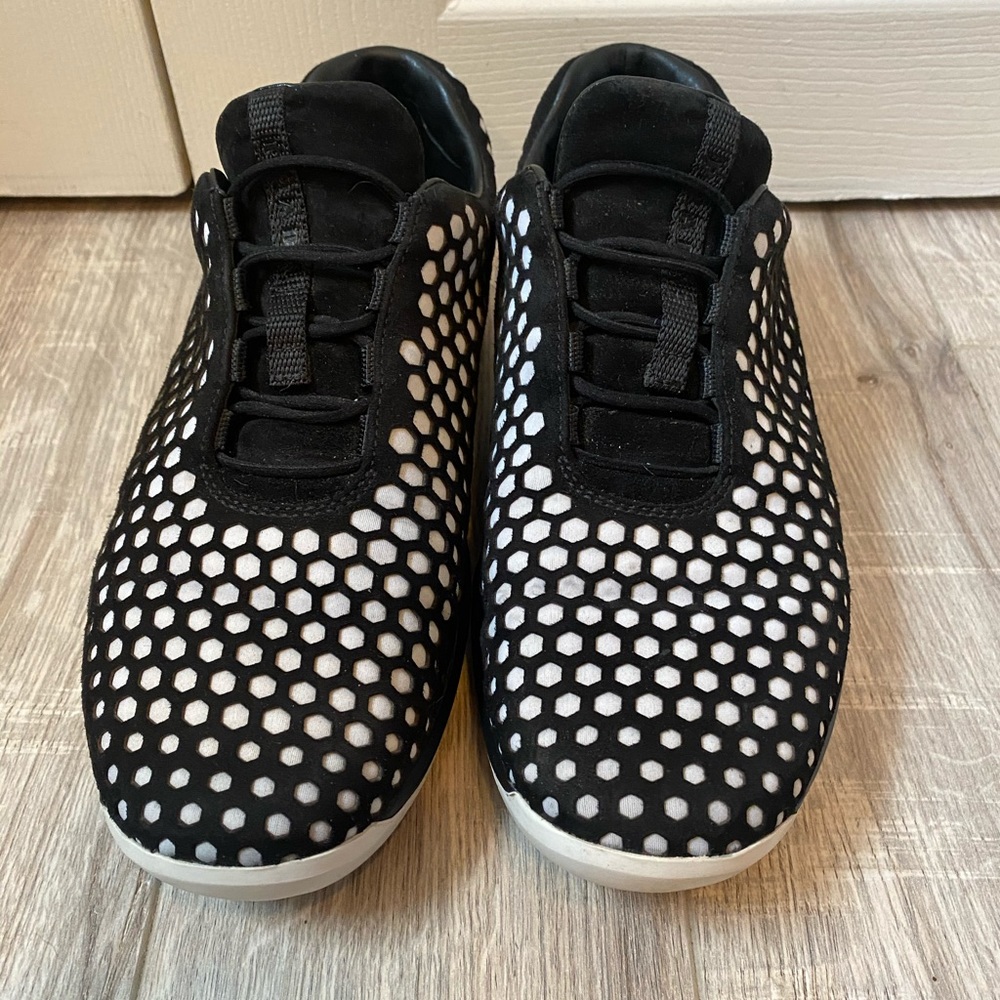 Prada Runners - Picture 5 of 10